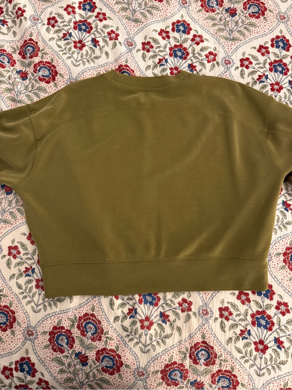 Green Lululemon Streamline Pullover - Picture 2 of 3